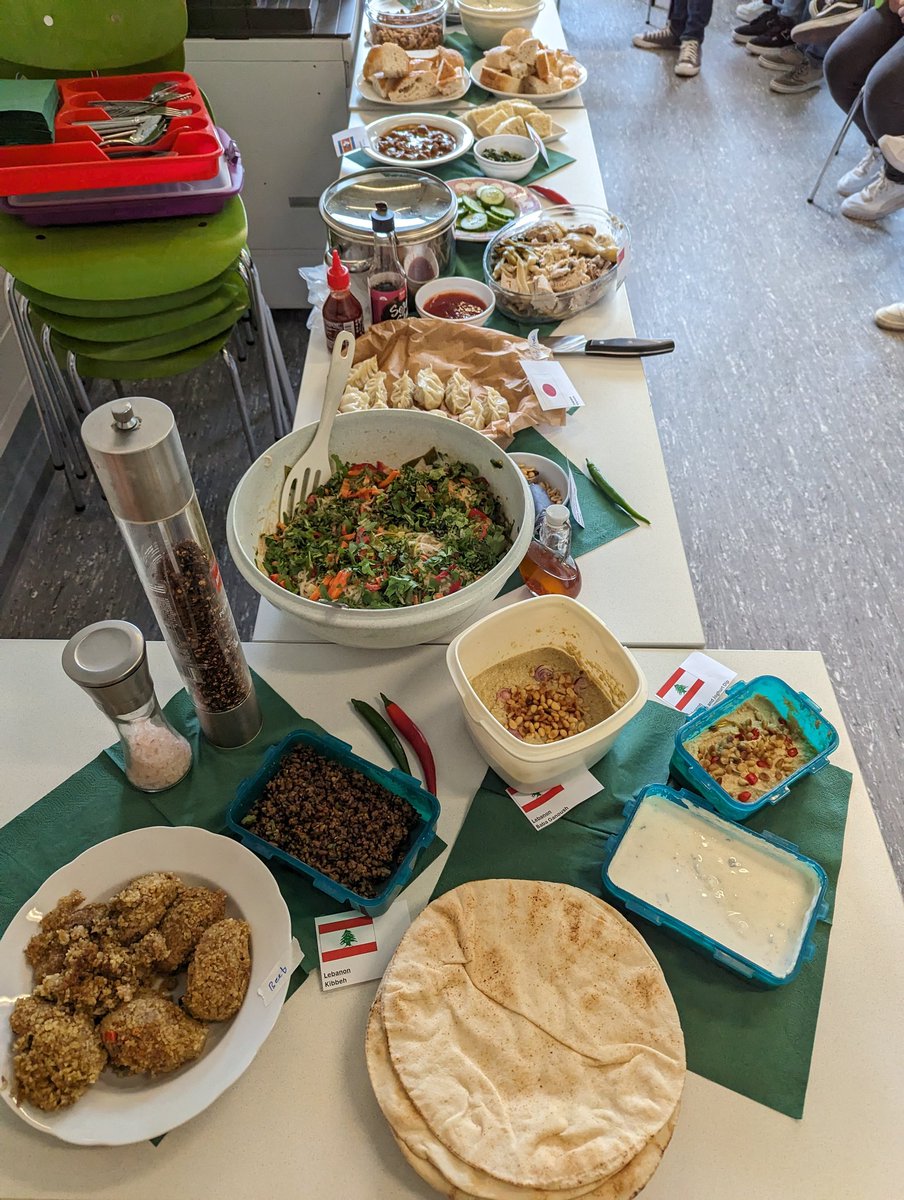 dirktischler's tweet photo. The @TischlerLab cooked again ... Truely, international... 😉 #labteam #teamevent #microbiology #enzymology #biocatalysis #flavor #ChemistsWhoCook https://t.co/joNYcorVMx