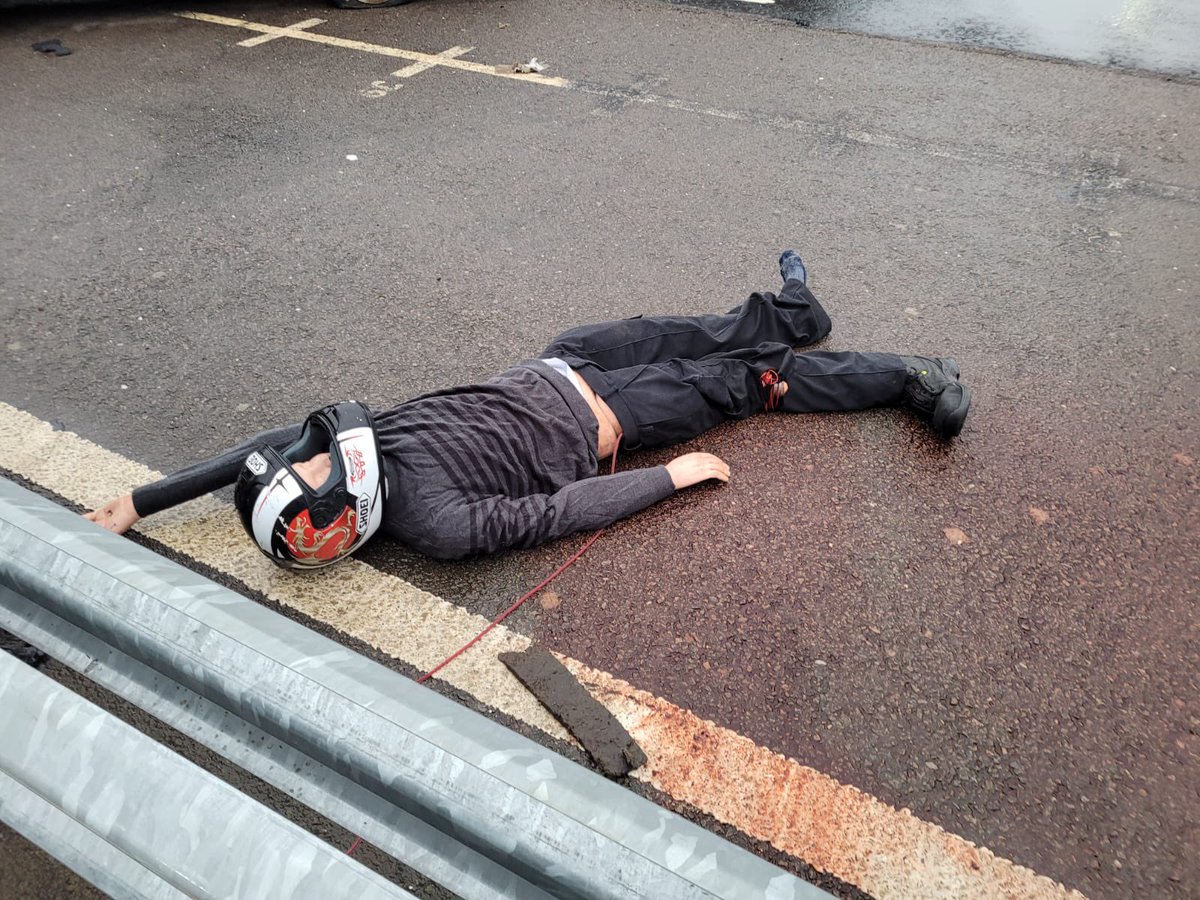 RGUParamedics's tweet image. A number of outs students supported Exercise Greyhound last night with @scotfire and @Scotambservice including Sort and USAR along with police. A great experience for all who participated.