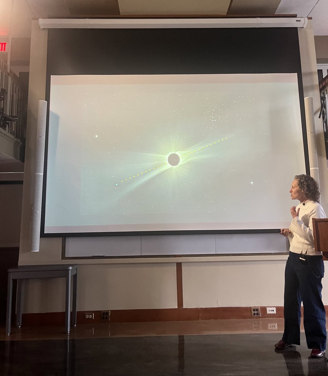 Awesome colloquium on star-planet interactions by @evgenya! Got to keep an eye on the UV - crazy to think you can have a flare on an M dwarf that increases the flux from the star by 14000 times in the UV but only an order of magnitude in optical