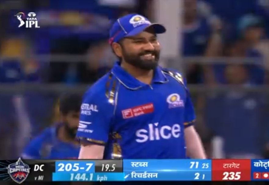 Mohammad kaif in commentary: 🗣️ ' Rohit Sharma is telling to keep a third man because DK will play there only but Hardik Pandya isn't listening to him and DK scored 3 boundaries there.' #MIvsRCB