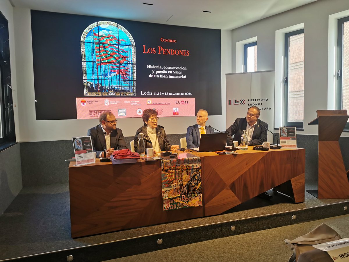 diputacionleon's tweet photo. 🦁 El presidente de la #DiputaciónDeLeón, @courel1966, acompañado por el diputado de Cultura, Emilio Martínez, inaugura el congreso ‘Los Pendones: Historia, conservación y puesta en valor de un bien inmaterial’ en el @ilc_dipuleon. https://t.co/Itd1OkR4j7