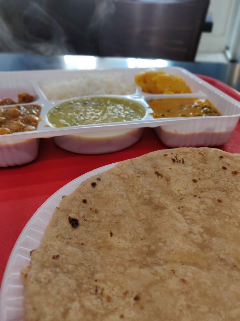 TheNewJSQ's tweet image. Newark Ave is FULL of incredible Indian places to eat! At Dosa Hut, you can treat yourself to true vegetarian, South Indian cuisine😋

Dosa Hut
📍 777 Newark Ave, Jersey City, NJ
#journalsquare #jsq #jerseycitynj #jcnj #dosahut #southindiancuisine