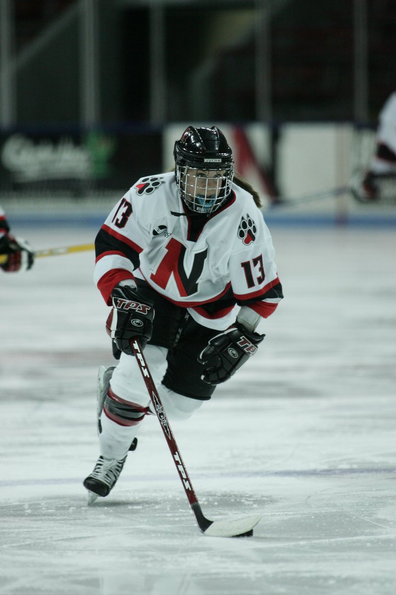 bermanlindsay's tweet photo. My favorite memories are all in the Red &amp; Black with @GoNUwhockey! 

🎁: https://t.co/TthSU17oFv

#NUGDTBT https://t.co/Ct26D6Q51g
