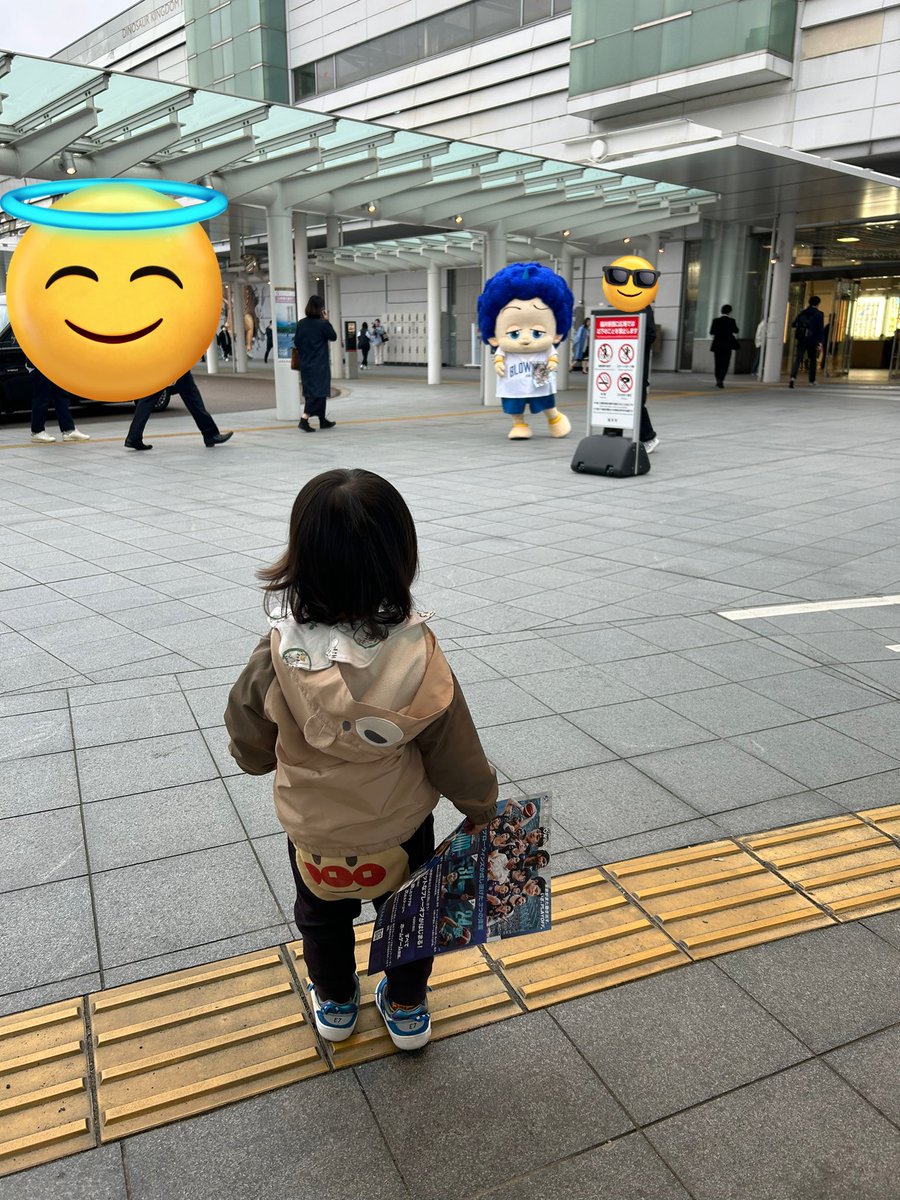 ぶーずがいると聞きつけて大急ぎで駅まで、、、😂💡笑

ぶーじゅ！！っとしばらくチラ見したり見つめ合ってから猛ダッシュで走ってってタッチし合ってたよかわいい😮‍💨💓

#福井ブローウィンズ
#ぶーず
#BOOZ