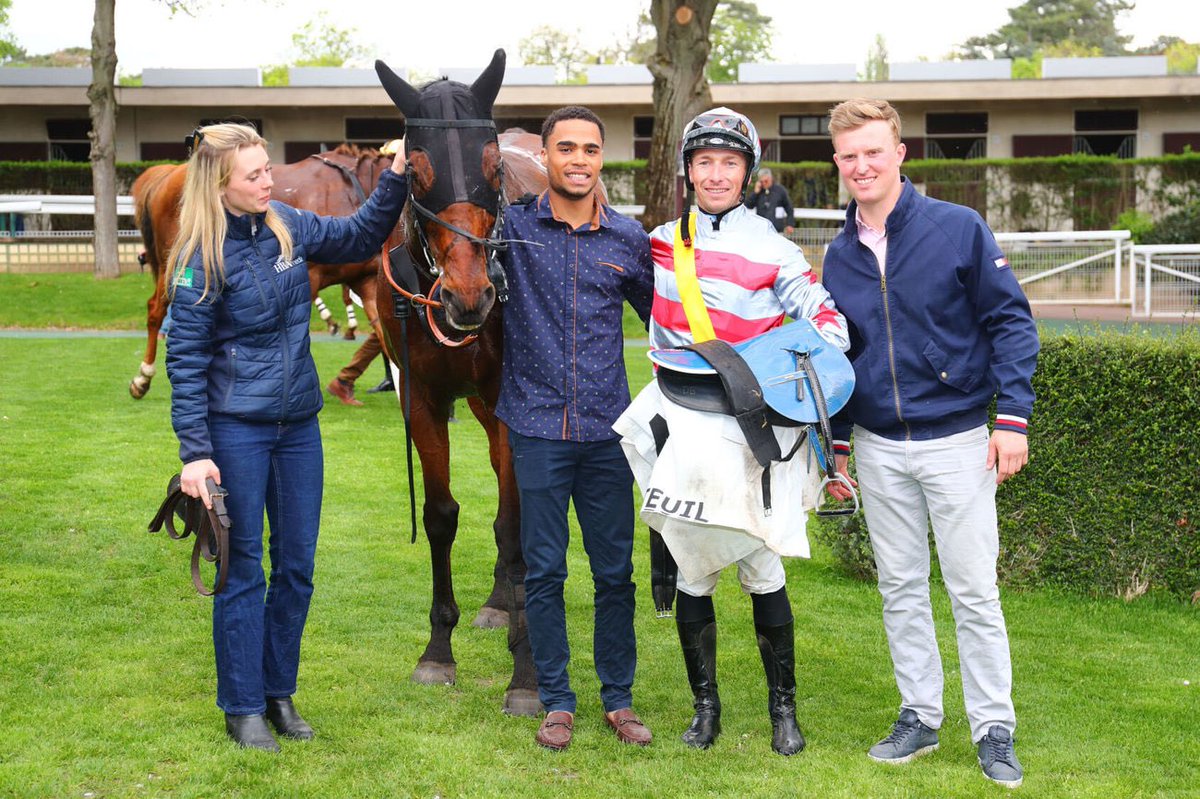 🥇 🌟GENERAL EN CHEF wins by 7.5 lengths at Auteuil🌟 Another impressive win for General En Chef and Benjamin Gelhay, this time winning the Prix de Saumur 💫 Congratulations to owner Andrew Peake and co-owner & breeder Haras de Saint-Voir 💥