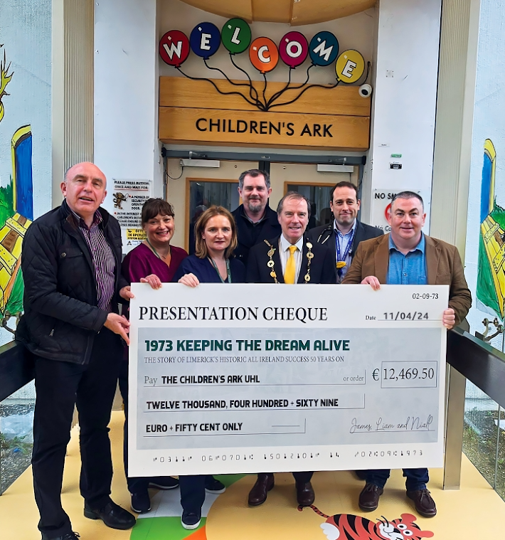 LimerickFanPage's tweet photo. It gave us great pleasure to make our official donation to The Children’s Ark at @ULHospitals today. The money donated will go towards making the unit a more child and family friendly environment. #TeamULHG @officialgaa @CrokePark https://t.co/eRCI1KOgDt