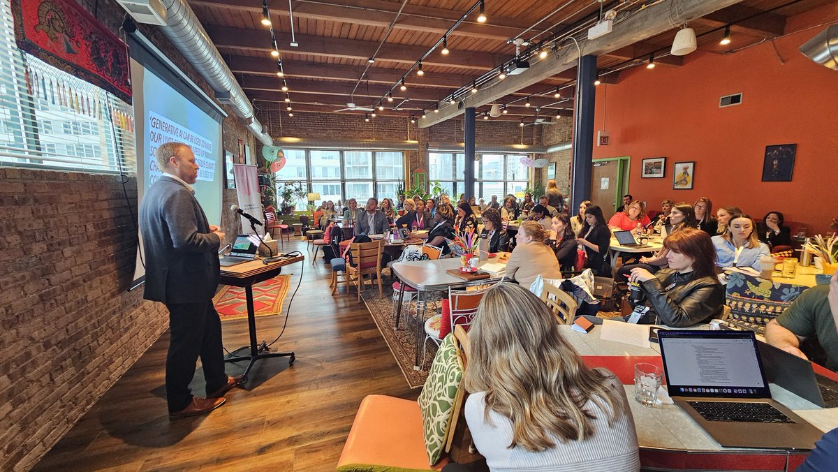 Joining the conversation at the Crisis Comms Boot Camp, Dave Fleet,  Head of Global Digital Crisis at Edelman, is sharing his expertise on how AI is revolutionizing crisis communications. Looking forward to understanding the impact and exploring new strategies! #CCBC