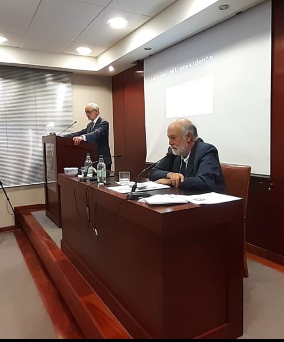 Charla de capacitación a nuevos y reelectos jueces #éticos período 2024- 2028. La actividad contó con la presentación del Presidente, Pedro Pablo Vergara y con la charla de capacitación a cargo del Consejero y Presidente de la Comisión de #Ética Cristián Maturana.