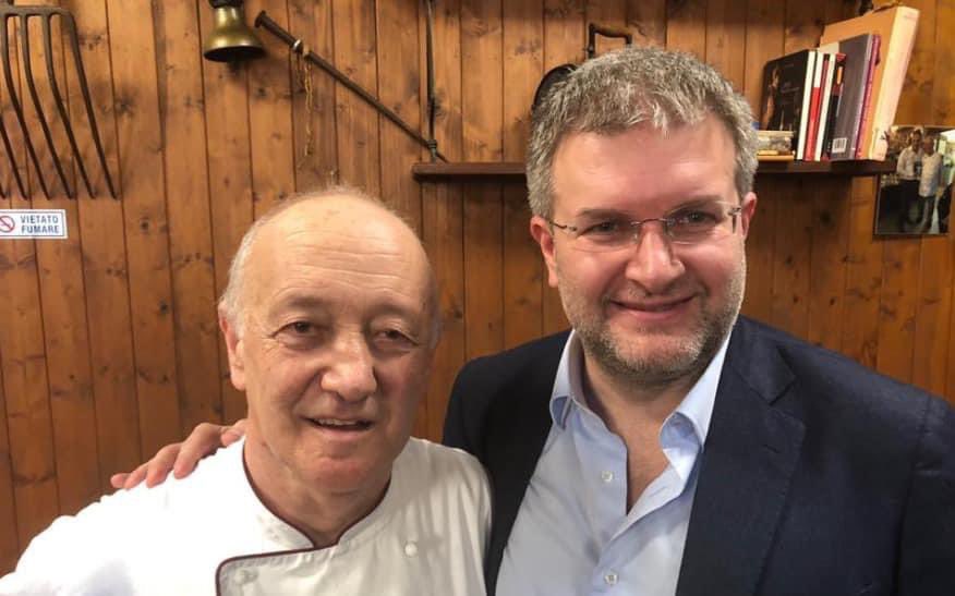 🔵 ASSOLTO (di nuovo) MARIO CATTANEO! Sette anni di calvario per l’amico Mario Cattaneo, l’oste di Casaletto Lodigiano che aveva difeso se stesso e la sua famiglia dall’aggressione di un ladro rumeno ed era per questo finito a processo. Assolto in primo grado a settembre, oggi è…