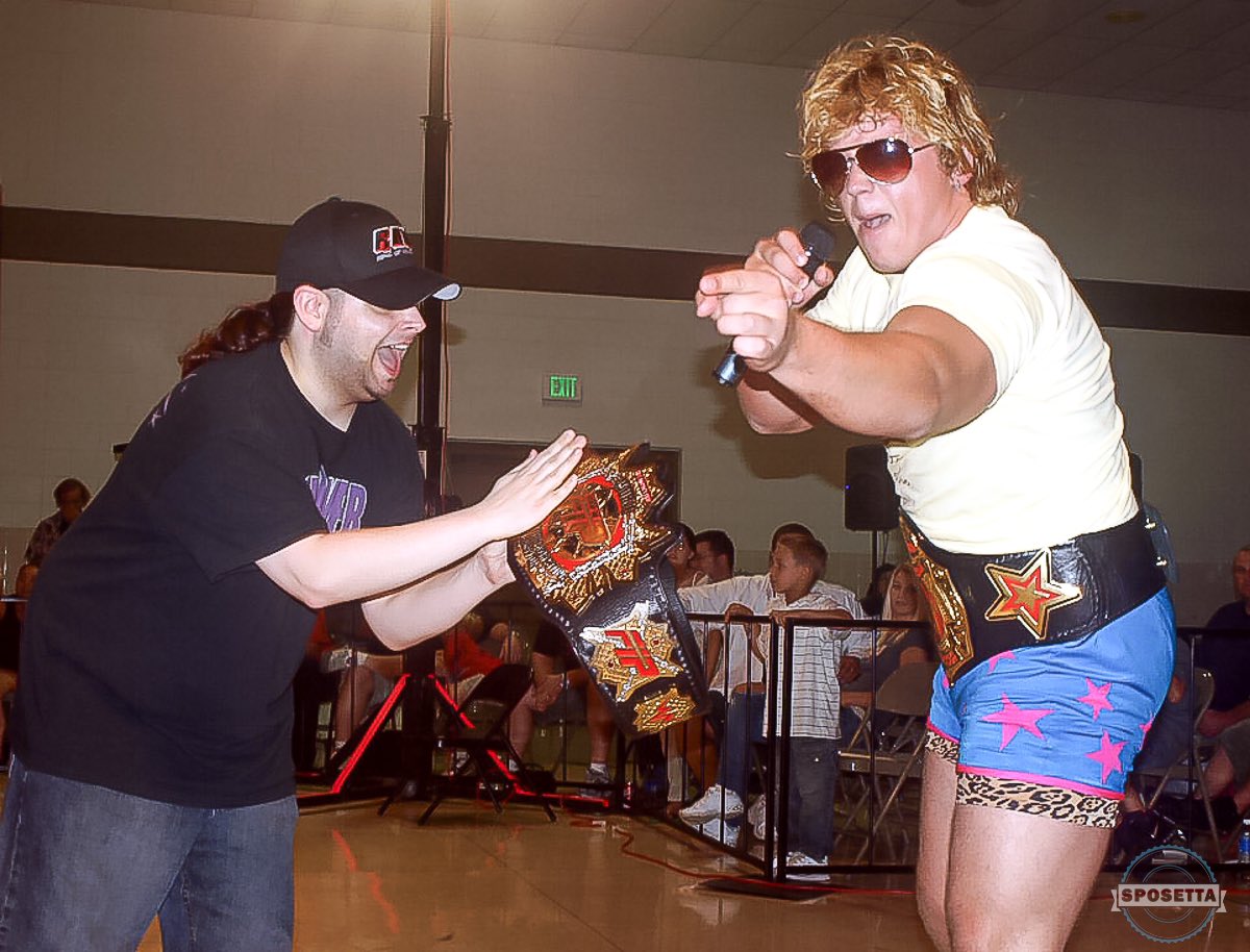 Just found photos on an old hard drive, so I will be sharing more soon. But here are pictures of Larry Sweeney (and @DavePrazak) taken in Crystal River, FL at my second show (and honestly my second time ever using an actual camera). #12Large