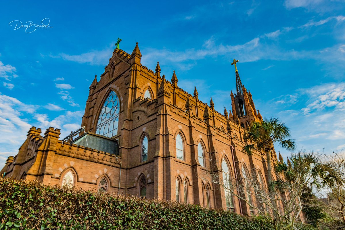 @ChasCathedral in Charleston, SC

 #BestofSouthCarolina #OnlyInSouthCarolina #DiscoverSC #charleston #lowcountry #southcarolina #holycity #potd  #explorecharleston #charlestonsc  #PalmettoState #churches #architecture #churchphoto #charlestonplaces