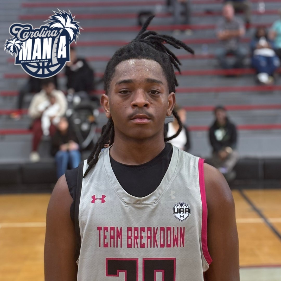 '28 Marshall Scarborough with Team Breakdown DMV is a hardnosed guard who can bully his way to the rim. He leads by example and has a competitive fire. @CamRickersHoops from Carolina Mania ontheradarhoops.com/otr-hoops-15u-…