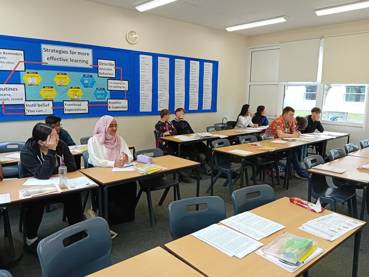 Great to see so many Year 11 in school taking advantage of Easter revision sessions in preparation for their GCSEs this summer. A huge well done to them and our fabulous teachers.