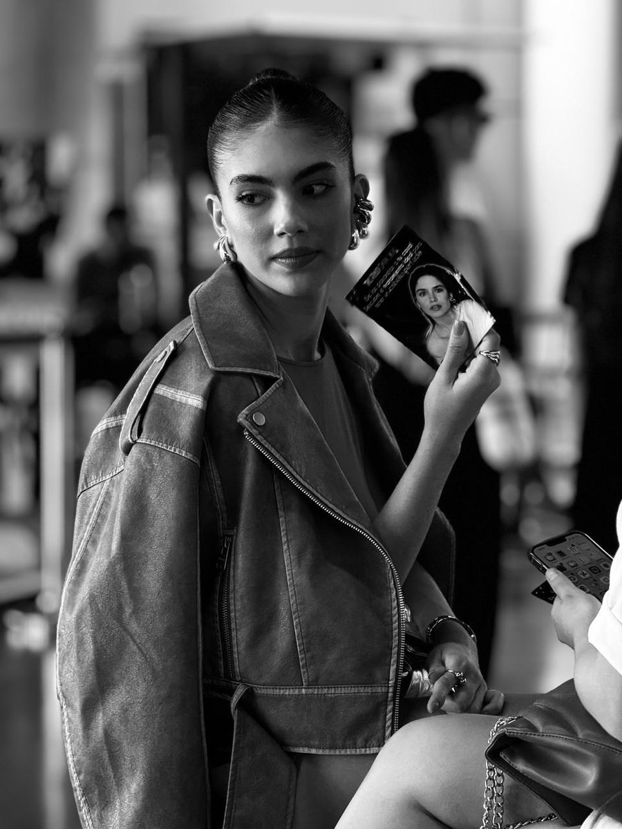 LaXCaliOficial's tweet image. Lanzamiento #DistritoModa porque #LaXEstaDeModa 

La galería completa en IG!
instagram.com/lax965