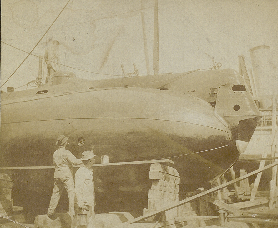 Happy 124th birthday to the U.S. Submarine Force! DYK on April 11th, 1900, the Holland VI became the U.S. Navy's first modern submarine? Here are 2 photos from our Archives where Holland can be seen in the Newport Harbor! #SilentService #NationalSubmarineDay