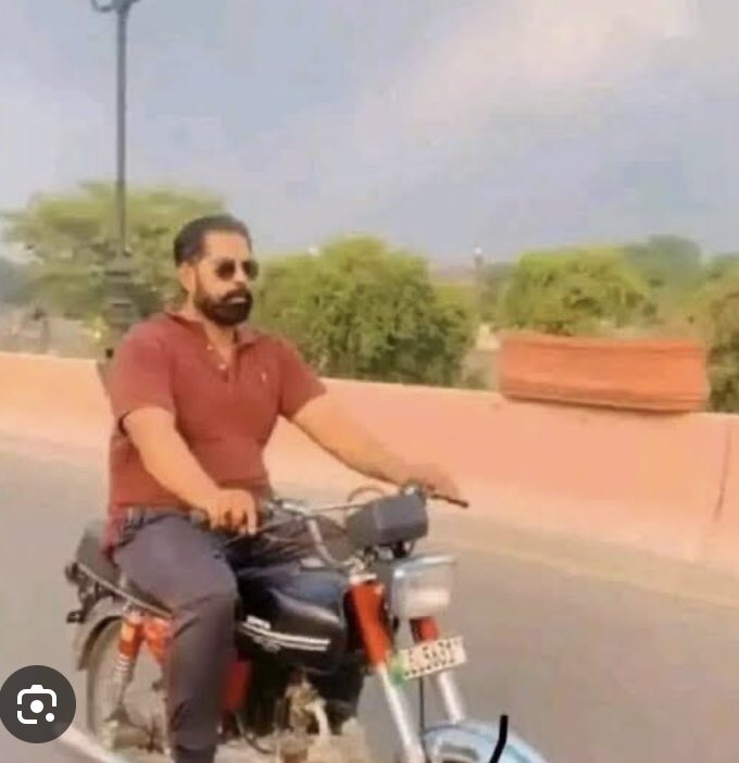 Relex guys shahid jutt is on the way 😜😜😜😜😜😝😝😝
#PunjabPolice
#Bahawalnagar