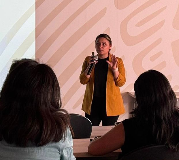 Empezamos el día en el INGER con un seminario extraordinario de investigación. Tenemos como invitados al Dr. Rafael Lozano y la Dra. Christian Razo, quienes están abordando el tema de 'La carga de enfermedad en los adultos mayores en México, 1990 - 2000'.