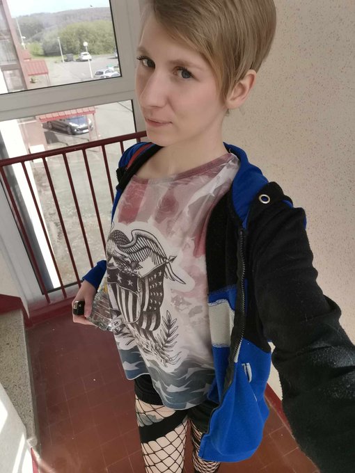 Merci &agrave; tous pour ce live on se retrouve tr&egrave;s vite, moi j'ai ador&eacute; :D Direction la danse! https://t.<a href="/tag/advent"class="tags"><span>#advent</span></a><a href="/tag/adventcalendar"class="tags"><span>#adventcalendar</span></a><a href="/tag/christmas2023"class="tags"><span>#christmas2023</span></a>