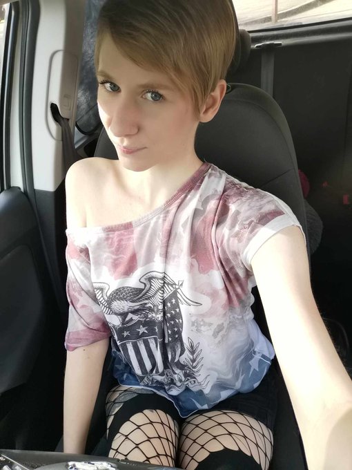 Merci &agrave; tous pour ce live on se retrouve tr&egrave;s vite, moi j'ai ador&eacute; :D Direction la danse! https://t.<a href="/tag/advent"class="tags"><span>#advent</span></a><a href="/tag/adventcalendar"class="tags"><span>#adventcalendar</span></a><a href="/tag/christmas2023"class="tags"><span>#christmas2023</span></a>