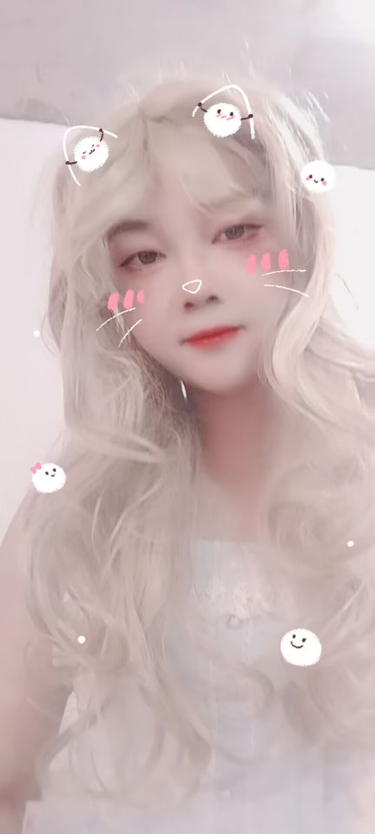 浅浅的小妆容，不喜勿喷哈
#男の娘