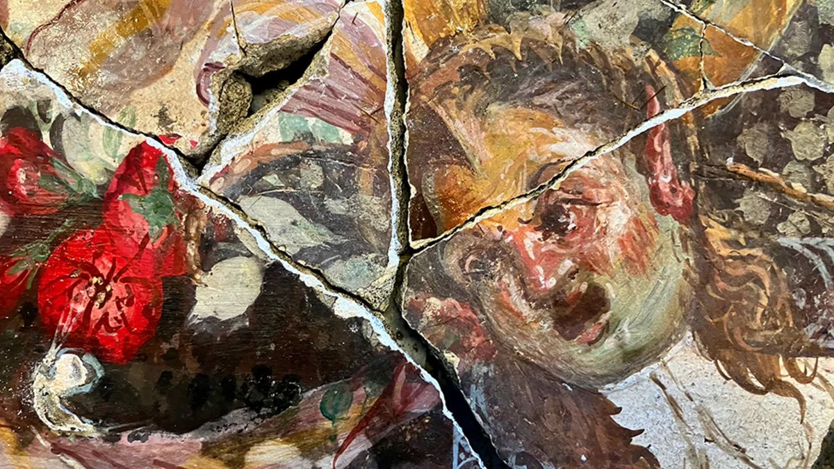Pompeii: Breathtaking new paintings found at ancient city. buff.ly/4awkYhW