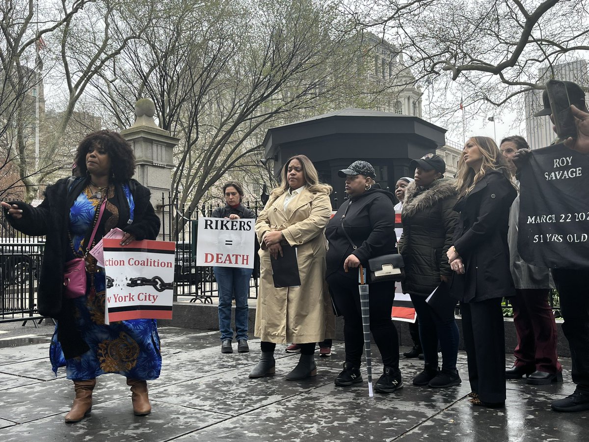 Roy Savage’s family gathered at City Hall today with @JailsAction & other community members after Roy’s tragic loss in DOC custody at Bellevue. City & state officials must act now to release people, stop sending people to deadly jails & protect the human rights of all New Yorkers