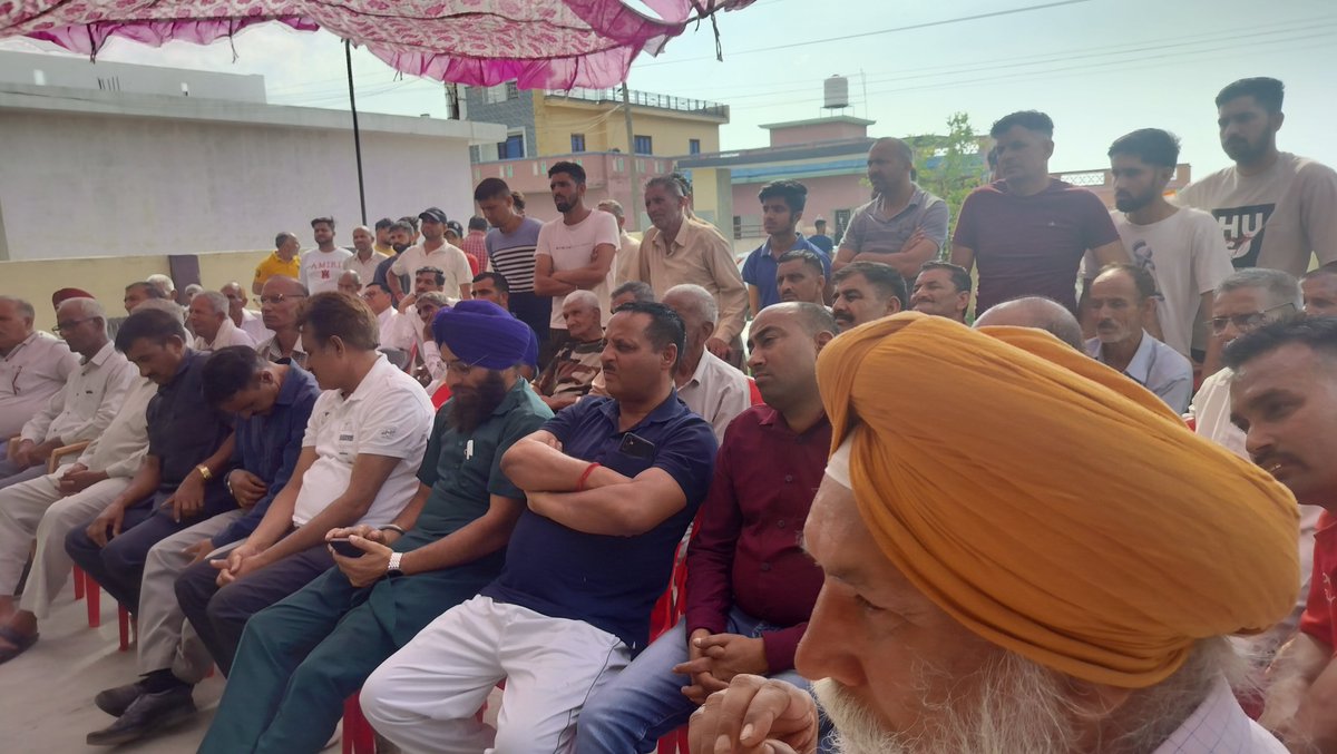 GURMEET99045533's tweet image. कठुआ के भिन्न-भिन्न स्थानों पर जाकर भाजपा का प्रचार किया गया और डॉ जतिंद्र सिंह जी के पक्ष में मतदान करने की  लोगों से अपील की गई।
#DrJatinderSingh 
#firekbarmodisarkar2024 
#AbkiBaar400Paar 
#bjpjammukashmir