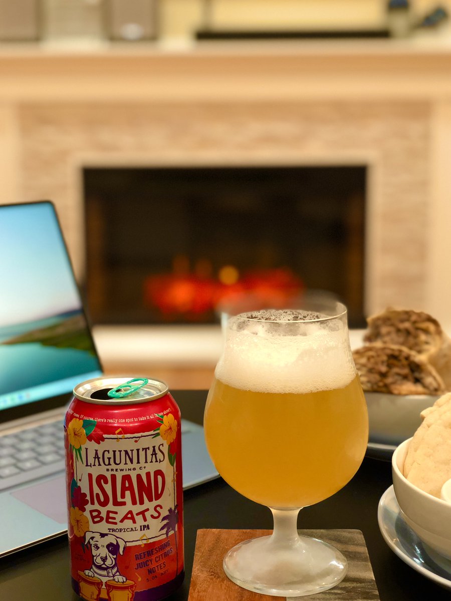 It’s a very nice forecast I guess… it’s cloudy with a chance of good beer and shawarma. Cheers! 🍻

#DayOffVibes #SimpleMeal #Homemade #Shawarma
#Lagunitas #IslandBeats #TropicaliPA #EatDrinkSleepRepeat