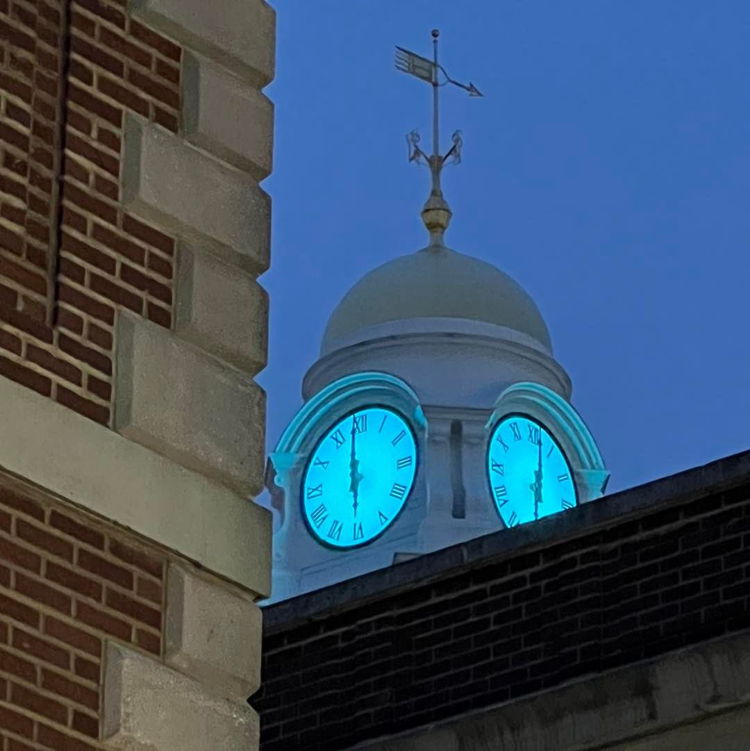 The @HempsteadTown Clock Tower will shine teal tonight in support of World Parkinson’s Day. Together, we can raise awareness for this disease and #SparktheNight!