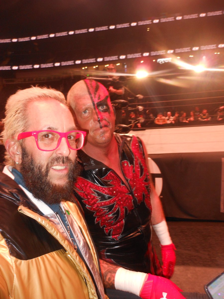 Happy Birthday today to @dustinrhodes one of my favorites and he posed for a selfie with me at an AEW event that I had ringside seat to. @AEW @TonyKhan