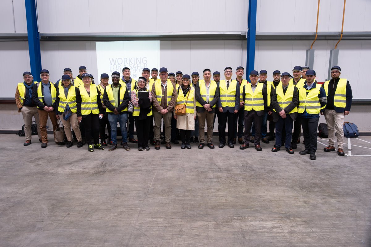 This week, the Ronchamp Gestamp team🇫🇷 welcomed the 'Territoire d'industrie Vosges Saônoises' program committee. Local authorities presented the pillars of the support scheme and inaugurated the 2nd phase of the project. The visit ended with a tour of the plant.