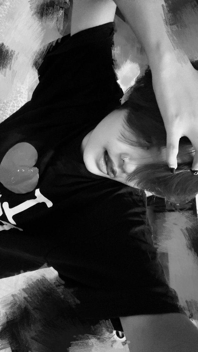 대현 (@deckyxy) on Twitter photo 