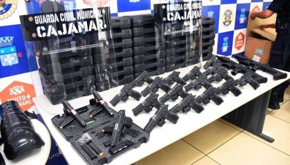 De novo ? 26 armas desaparecem de posto da Guarda Municipal de Cajamar (SP) Sumiço teria ocorrido há dias, mas boletim só foi registrado nesta semana cnnbrasil.com.br/nacional/26-ar…
