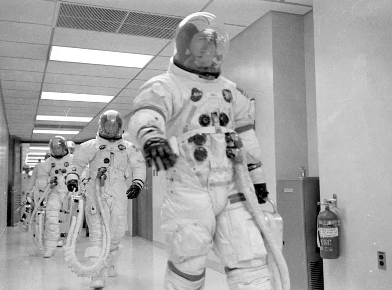 Astronauts Jim Lovell, Fred Haise, and Jack Swigert launched on the Apollo 13 mission with relatively little fanfare #OTD in 1970. That all changed after an oxygen tank on their spacecraft exploded when they were 180,000 miles from Earth. go.nasa.gov/3PZDZBo