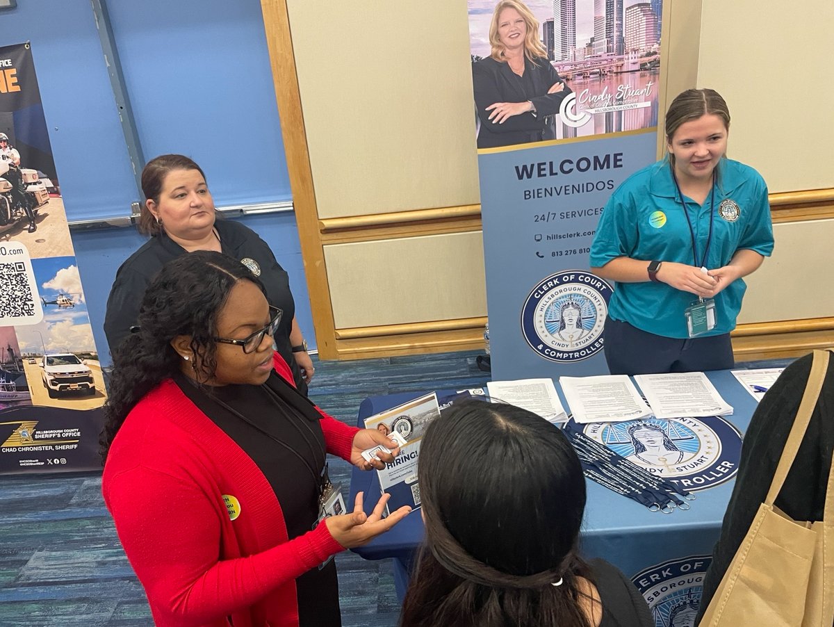 During the past 2 days, we have seen hundreds of young people at the Future Career Fair. We hope some of these people will be working with us in the future. @FutureCareerAc holds these events to help high school students get great jobs and training opportunities. 

#HillsClerk