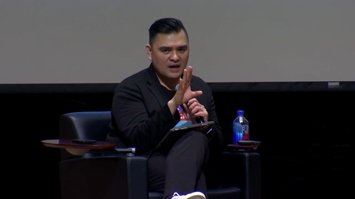 Pulitzer Prize winning journalist Jose Antonio Vargas was a guest speaker at Fresno City College on Wednesday afternoon. abc30.tv/3PZr0zk