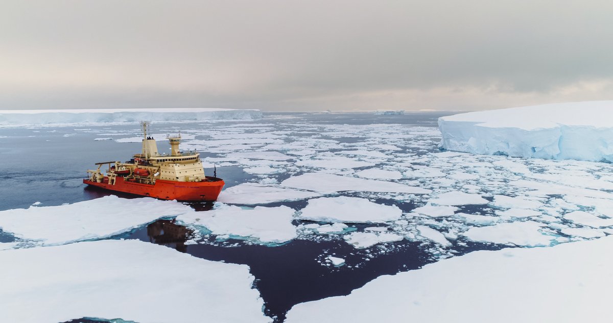 ECO’s icebreaking research vessel, the NATHANIEL B. PALMER, navigates through the ice.