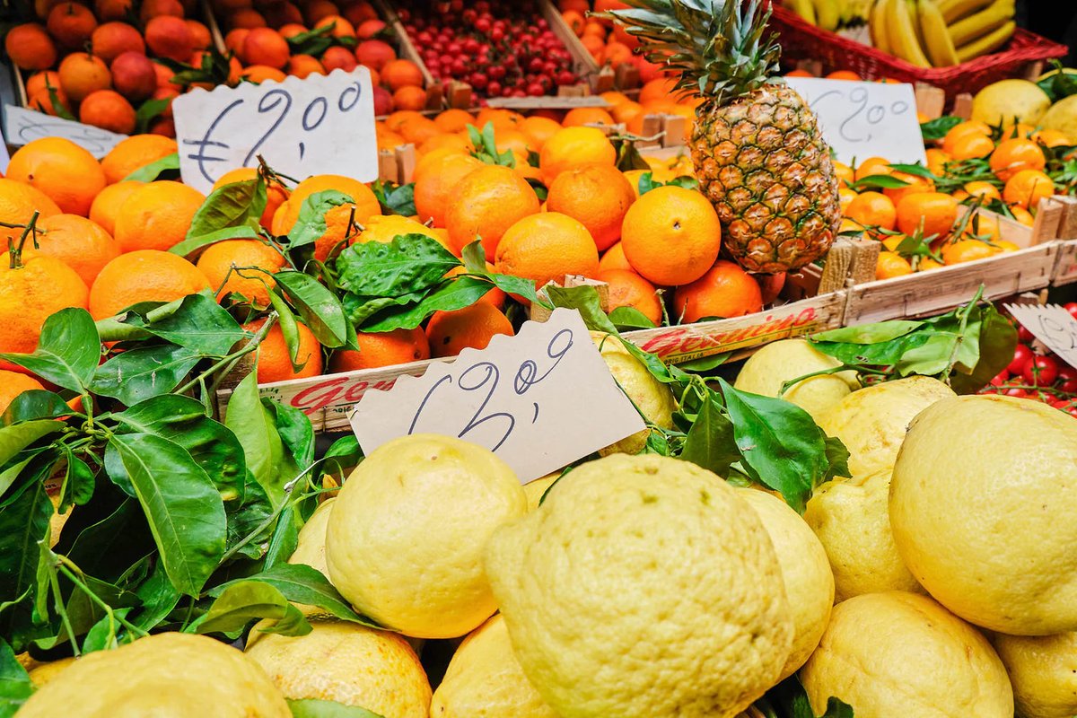 Lemon lovers, Sorrento needs to be on your travel bucket list, it's known for the best citrus in the world! Learn more here- giadadelaurentiis.visitlink.me/ndlFnd