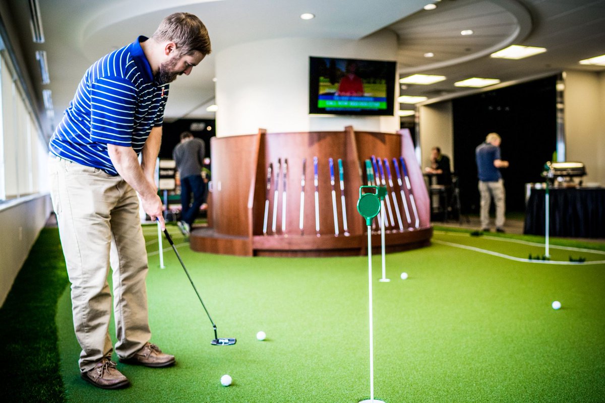 Headed to the Masters — or just want to work on your swing? Tee off on the simulator or perfect your putt in the lounge @PGAmsp — located on the mezzanine level at the north end of the mall at Terminal 1.