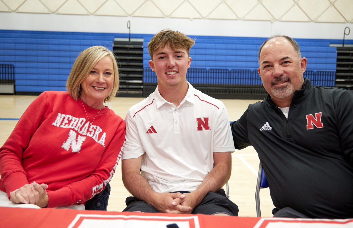Congratulations to these four seniors for signing yesterday at the BHS ceremony!  We wish them nothing but success next year and beyond while they chase their dreams! 🦅⚾️
Dane Most - Nebraska
Brady Todd - Butler CC
Aidan Nunns - Doane University
Chris Lundeen - Hutchinson CC