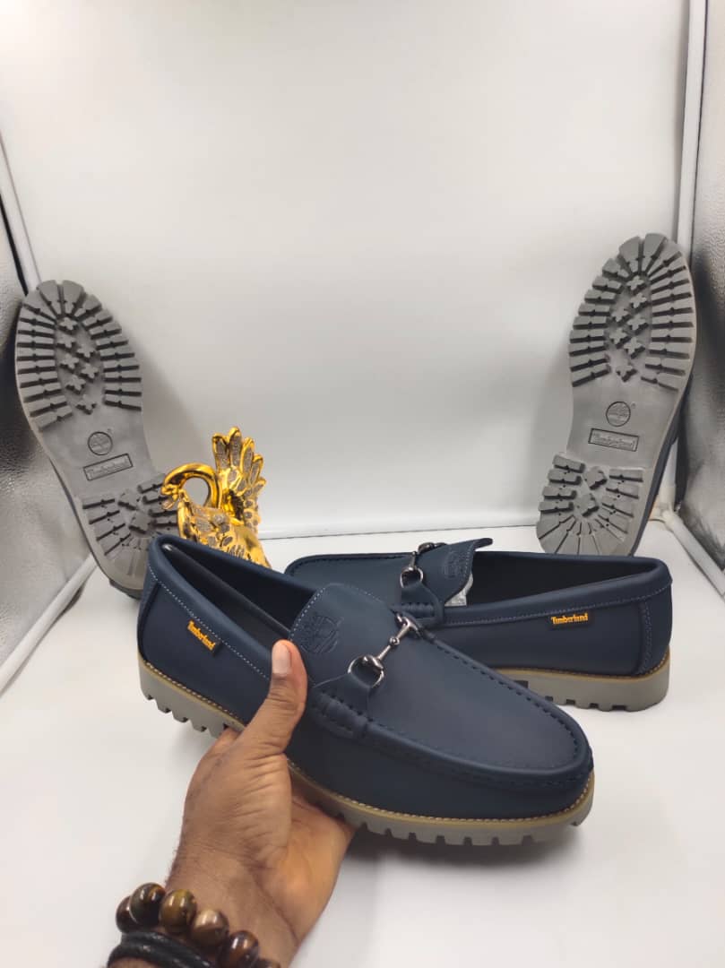 Pls don’t scroll without engaging 🤲😩 Price:28k Fully~Boxed 40-46 Location:Abuja Available as seen✅✅ We delivered Nationwide Pls repost, patronise & refer your friends too, hun🥲🙏