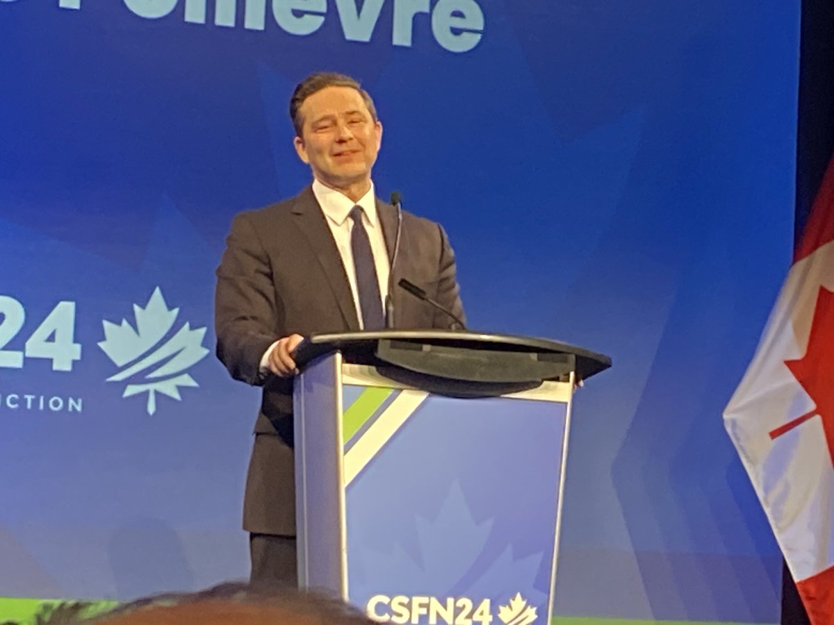 I’m at the Canada Strong & Free Networking Conference watching ⁦@PierrePoilievre⁩’s keynote speech. THEMES: -Trudeau admires China’s dictatorship -PMJT would view Orwell’s novel, 1984, “as an instruction manual instead of a warning” True on both counts, Pierre. #cdnpoli