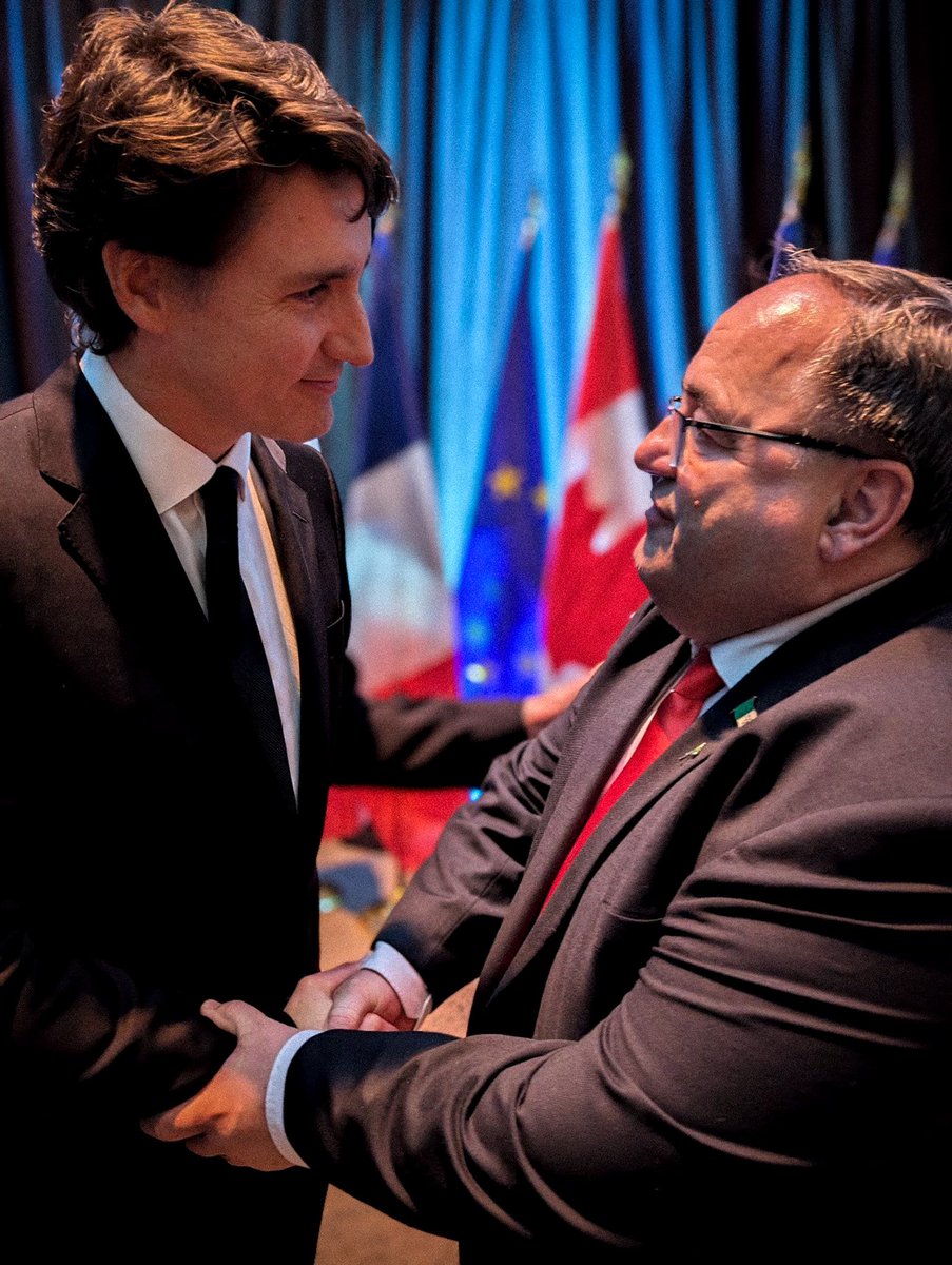 MonAssemblee's tweet photo. L'AFO a pris part hier soir au dîner organisé par le Très Honorable @JustinTrudeau en l’honneur de Son Excellence @GabrielAttal, Premier Ministre de la France. @fabienH62 et @peterh68, ont aussi échangé avec @franckriester, @Amelia_LKF et @Francis_Drouin. #ONfr #CANfr https://t.co/qtjdhnTvKo