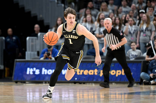 NEWS: Villanova guard Brendan Hausen has officially entered the NCAA Transfer Portal, per @JamieShaw5 The former 4-star recruit averaged 6.2 PPG this season. on3.com/transfer-porta…