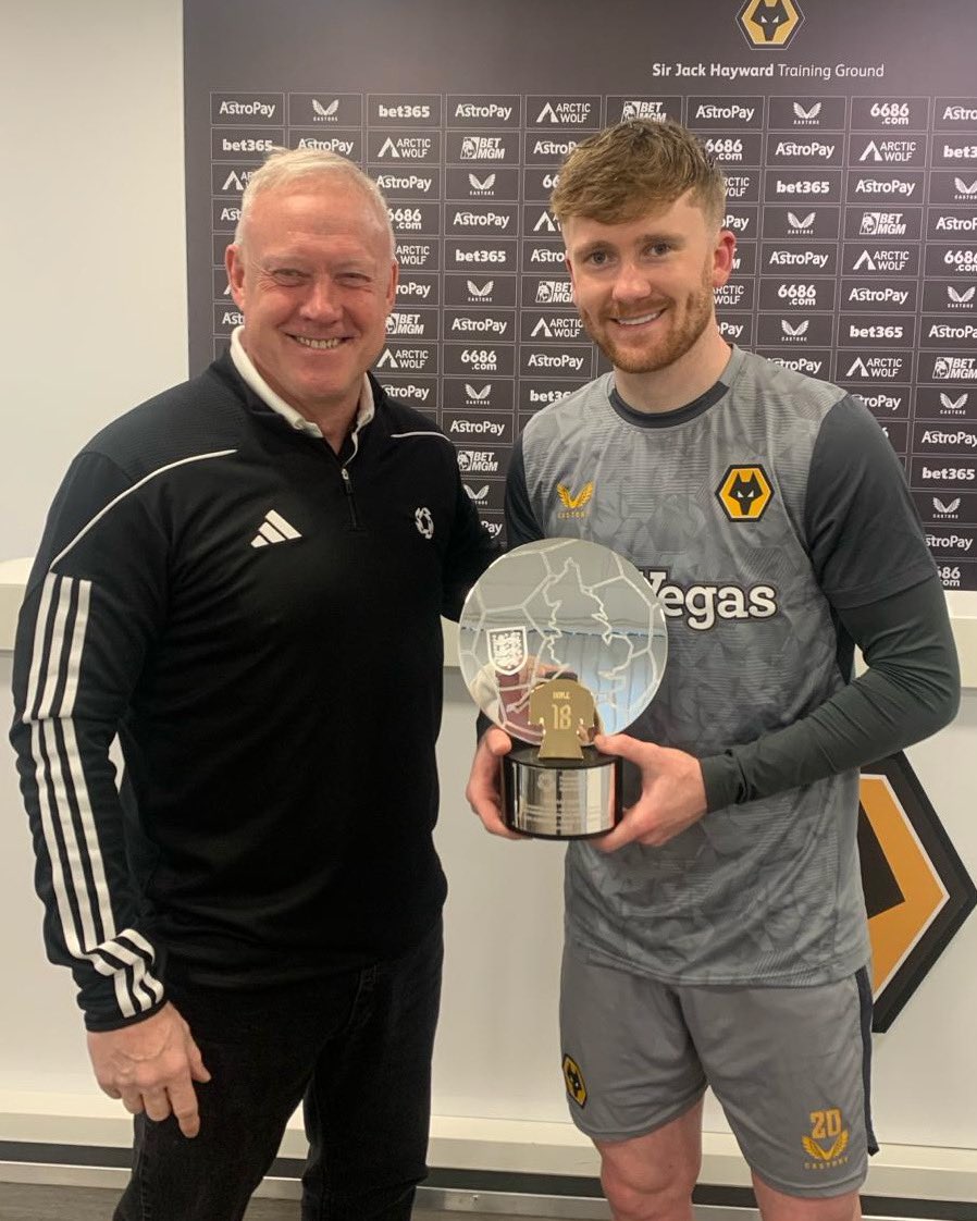 Great to present @Tommy_Doyle8 with a PFA special recognition award yesterday 🏆 For his contributions to the England u21 squad, as they became the European champions 👏 @Wolves 🐺