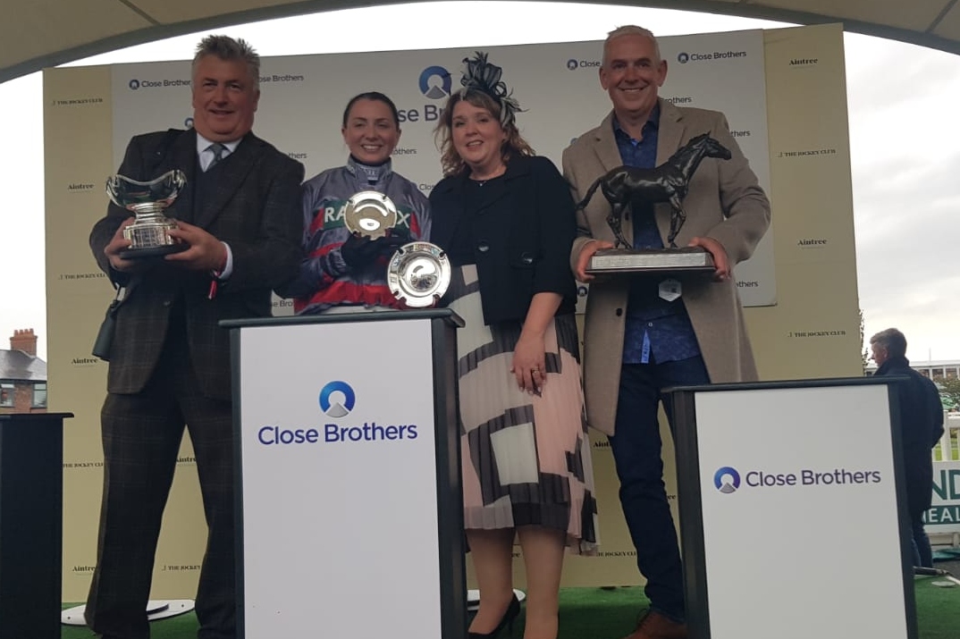 Congratulations to Sans Bruit, jockey Bryony Frost and trainer @PFNicholls, on winning the Close Brothers Red Rum Handicap Steeple Chase. @theJockeyclub @ITV #CloseBrothers #AintreeFestival #GrandNational