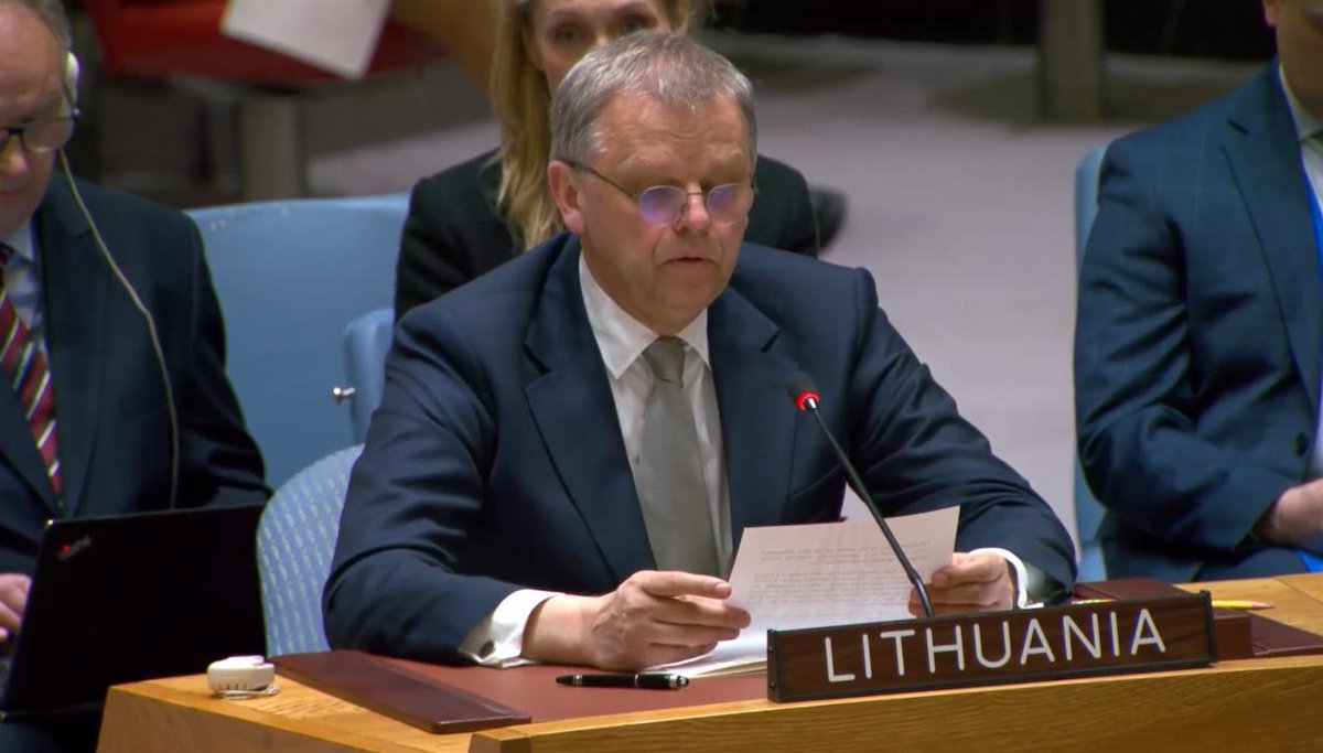 🇱🇹PR @rytispaulauska #UNSC statement on behalf of 🇪🇪🇱🇻&🇱🇹 strongly condemned #Russia's indiscriminate attacks against civilians in 🇺🇦 as well as #DPRK, #Iran and #Belarus for transferring weapons to Russia and call for @UN investigation and report to #UNSC.