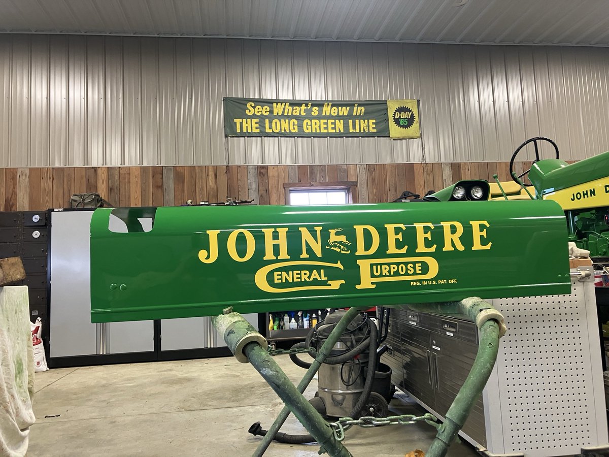 jev4320's tweet photo. Imagine how blah the world would be without  Green and Yellow https://t.co/v1GbLDG6WB