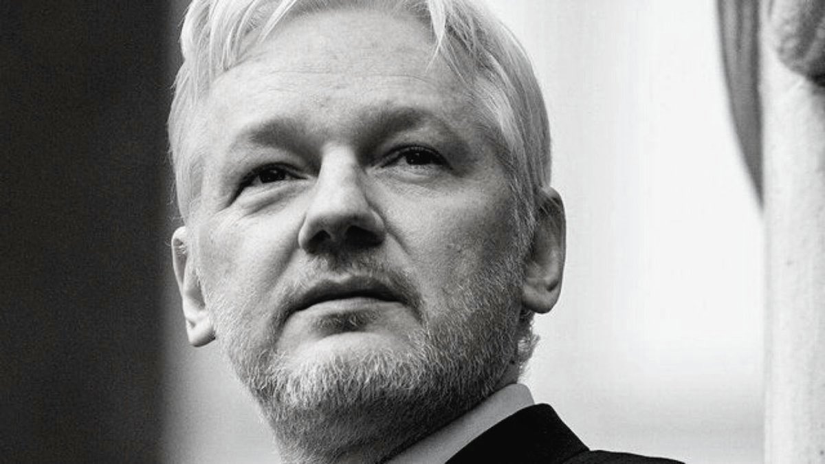 DefendAssange tweet picture