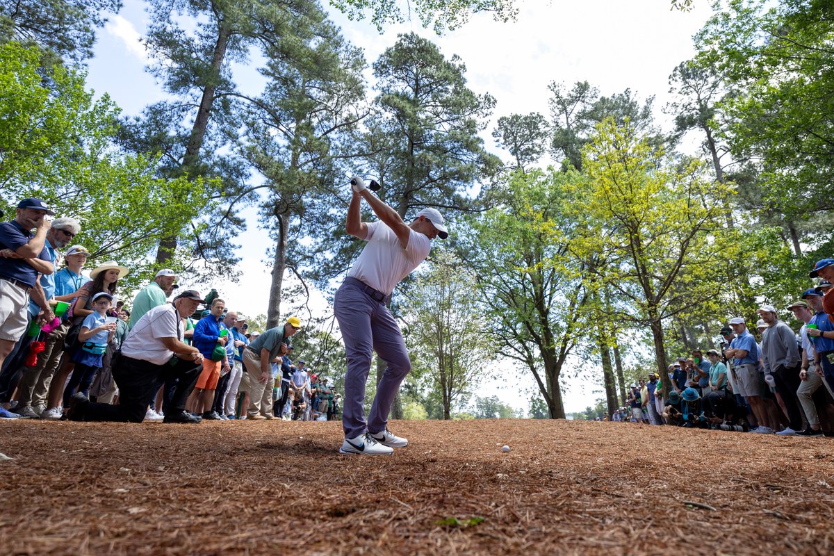 TheMasters's tweet photo. Scenes from the first round of the 88th Masters. #themasters https://t.co/3QtX04JW87